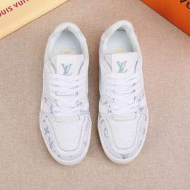 Picture of Louis Vuitton Shoes _SKULVsz38-45jyh092415086
